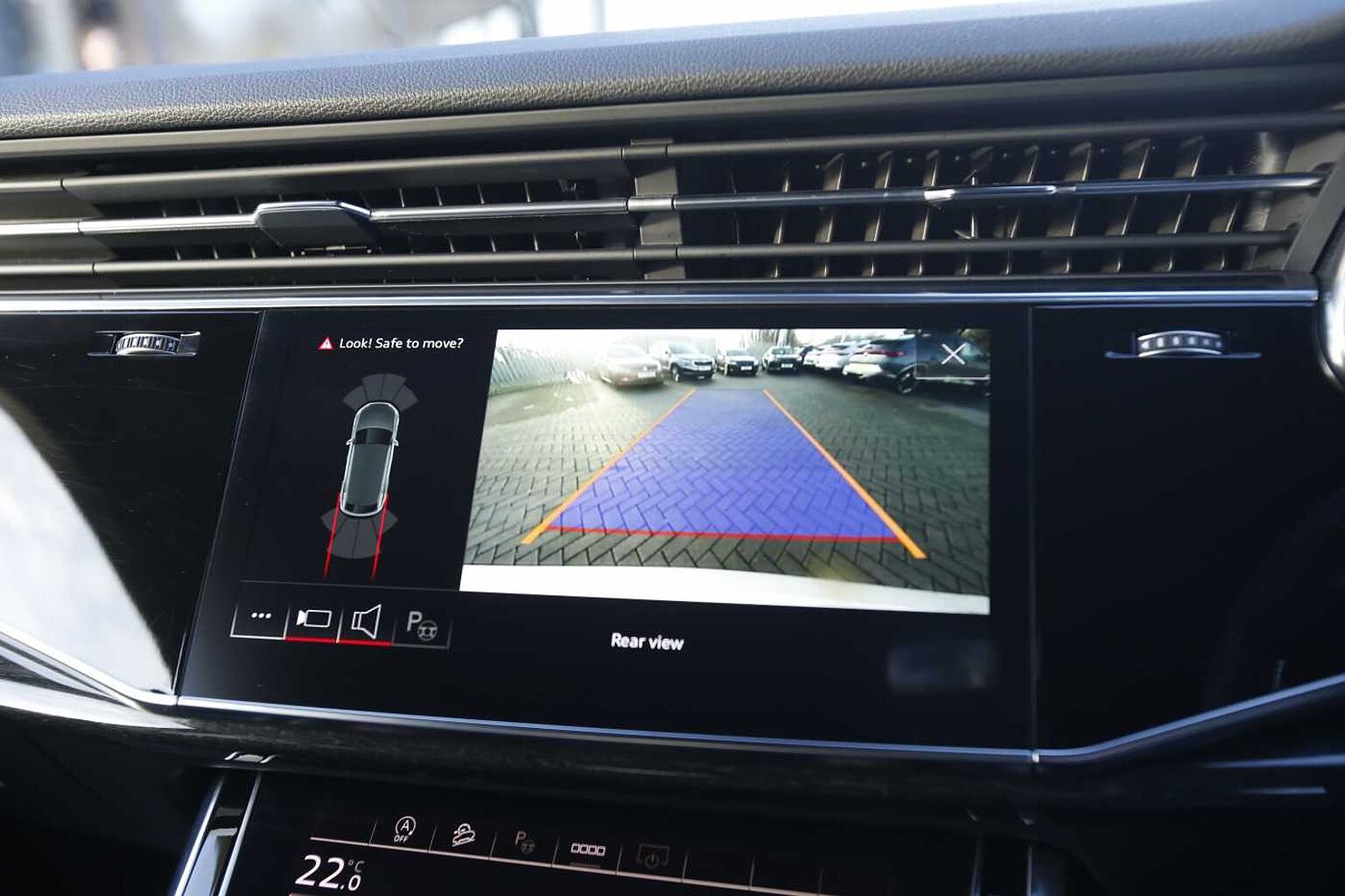 Audi Q8 Black Edition 50 TDI quattro 286 PS tiptronic