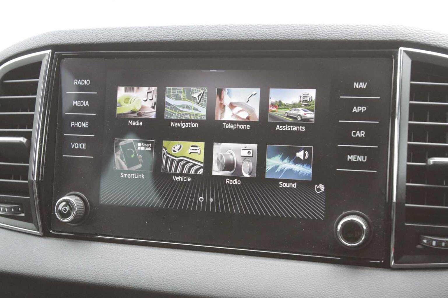 SKODA Karoq SUV 1.5 TSI (150ps) SE L ACT DSG