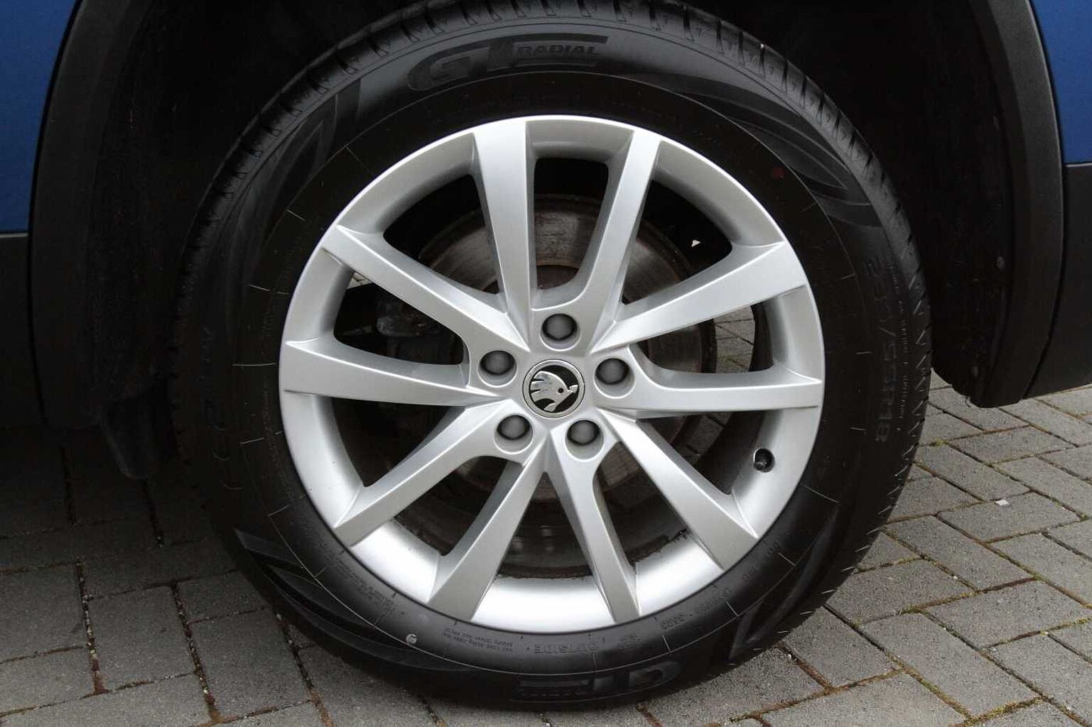 SKODA Kodiaq SE (5 seats) 1.5 TSI 150 PS 6G Man