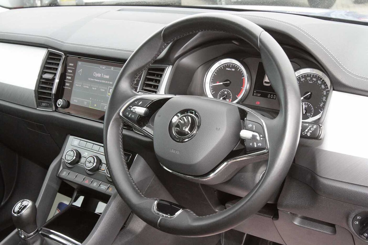 SKODA Kodiaq SE (5 seats) 1.5 TSI 150 PS 6G Man
